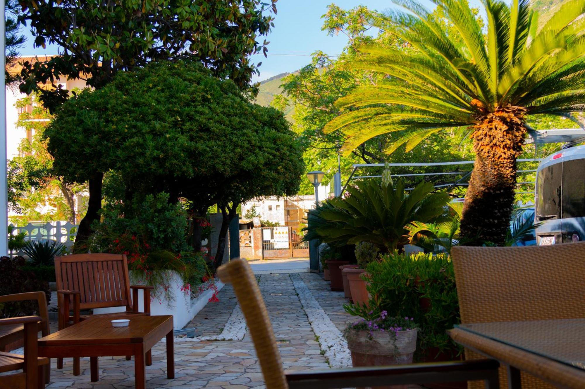 Hotel Garden Praia a Mare Esterno foto