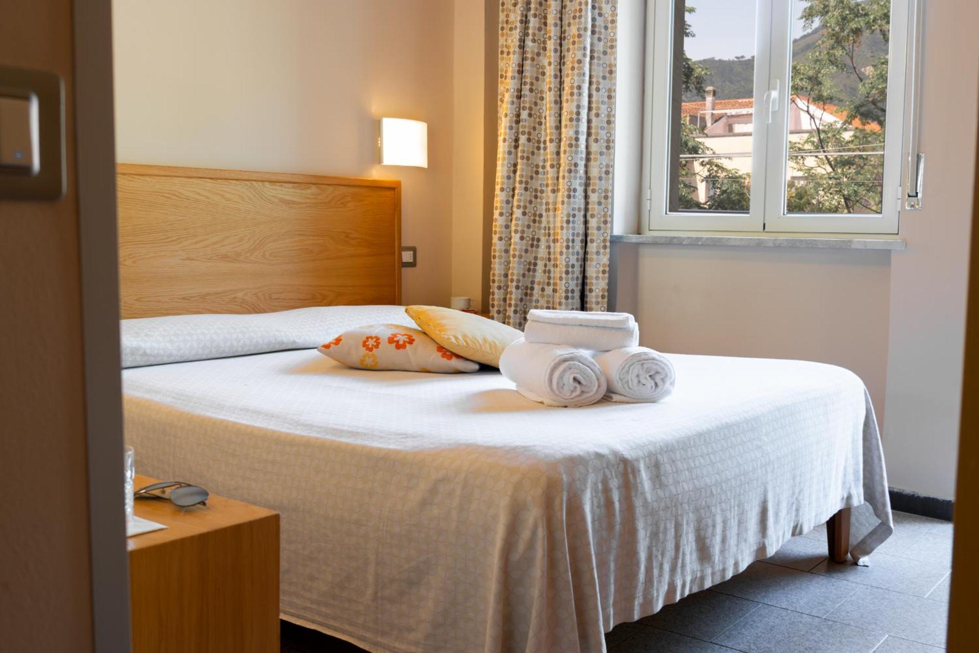 Hotel Garden Praia a Mare Esterno foto